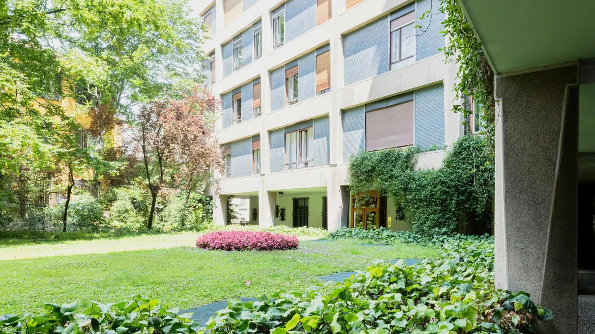 Easylife - Splendido Bilocale Immerso Nel Verde In Zona Brera Mailand 0*,  Italien